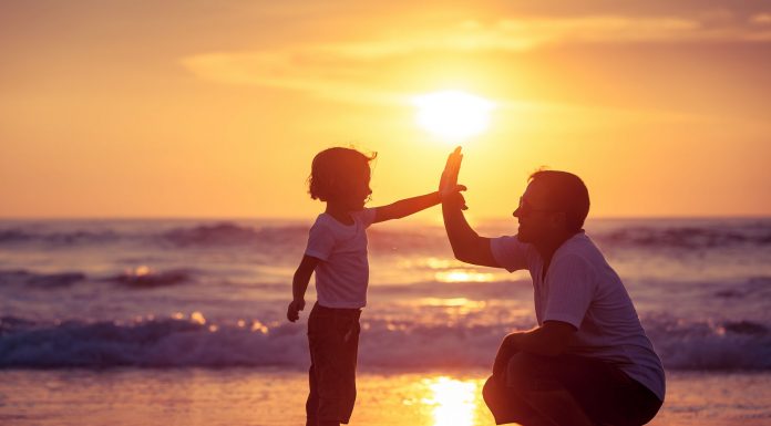 Ser o no ser amigo de tu hijo Ser o no ser amigo de tu hijo