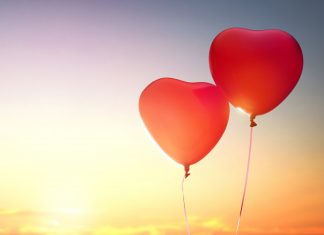 Feliz cumpleaños, ángel mío. Feliz cumpleaños, ángel mío.